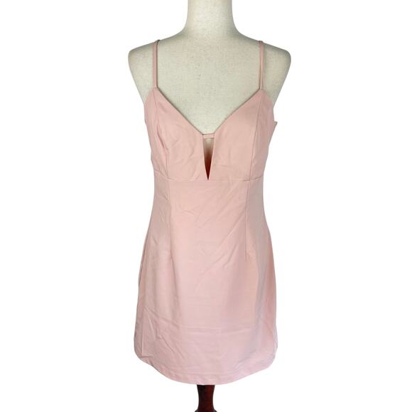 LULUS SULTRY MOMENTS V-NECK SLIP MINI DRESS IN BLUSH PINK NWT WOMEN'S MEDIUM - Picture 2 of 15